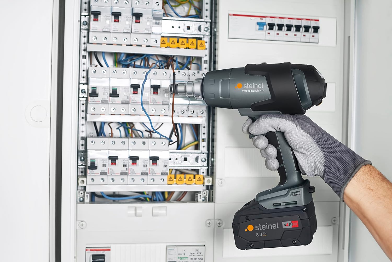 Heat Gun Cordless with Battery & Charger - 2 Stage, 7cfm Max, 600W - Image 5